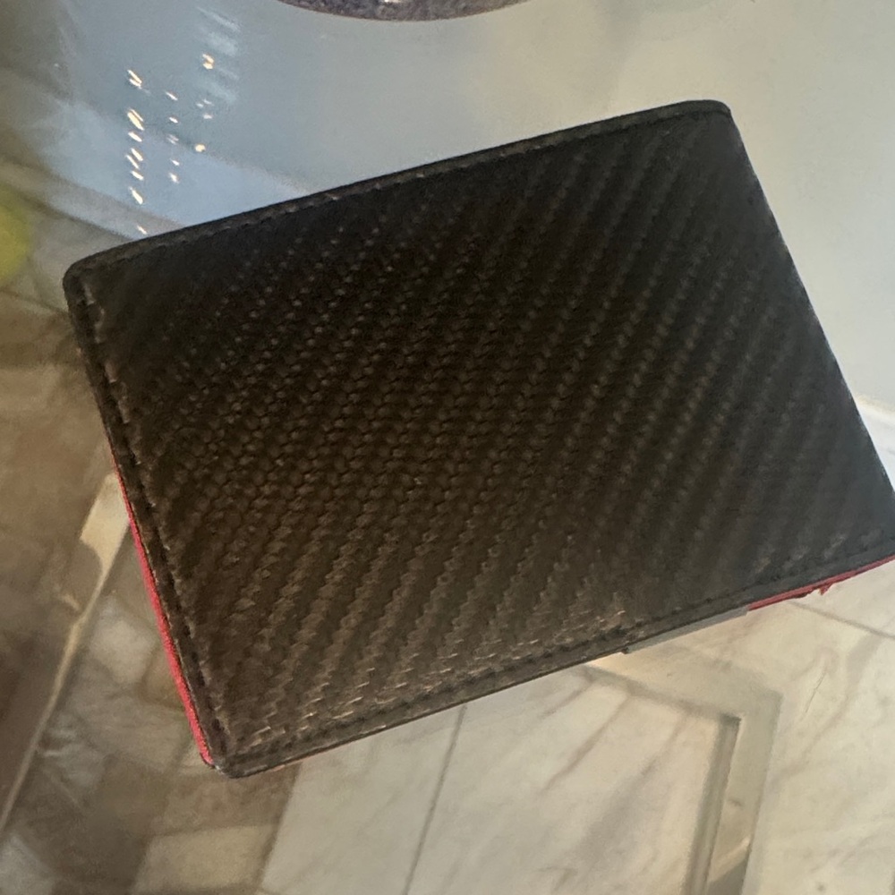 Runbox Black and Red Wallet with money clip - Picture 4 of 6